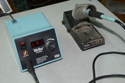 Weller EC2002M Soldering Station With TC201T Soldering Iron and Stand