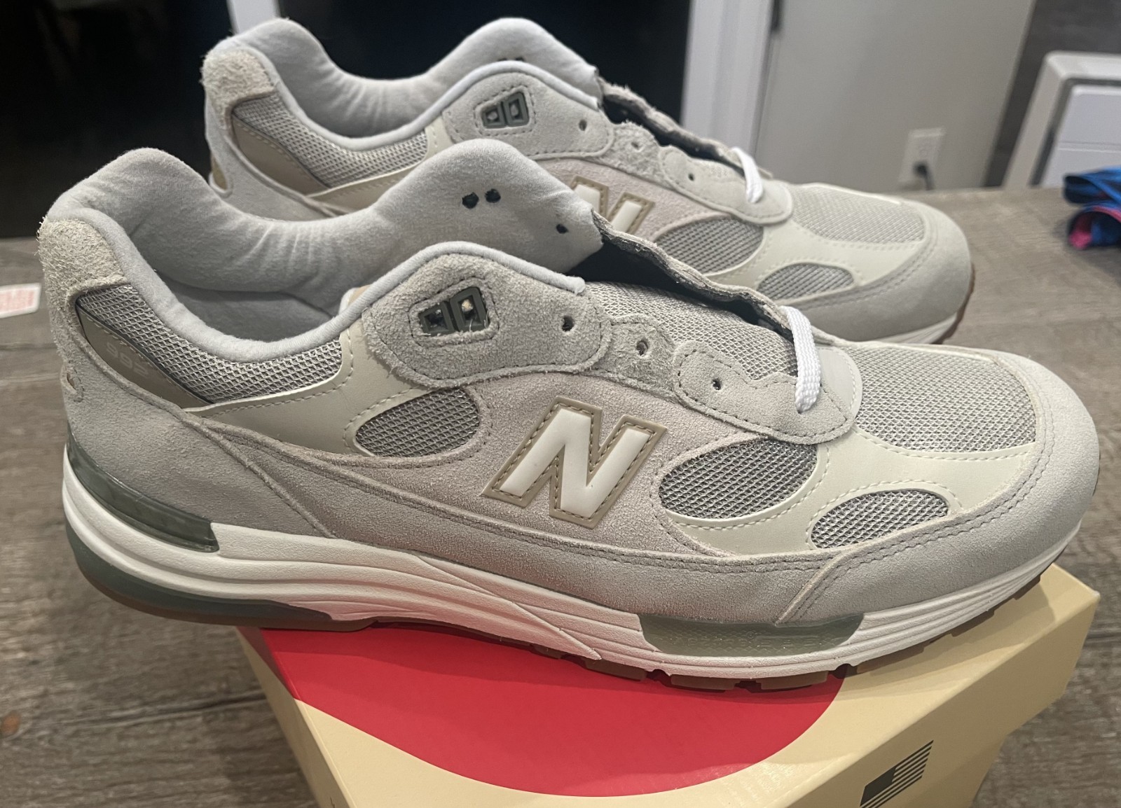 New Balance 992 Made in USA Olivine U99270 - Men's US Size 11.5