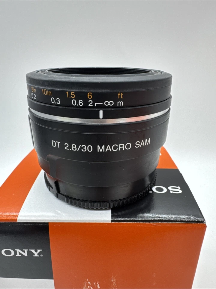 Lente de cámara Sony DT 30mm f2.8 MACRO SAM SAL30M28 ¡Montaje A! (WMP011278) Foto 3 de 4