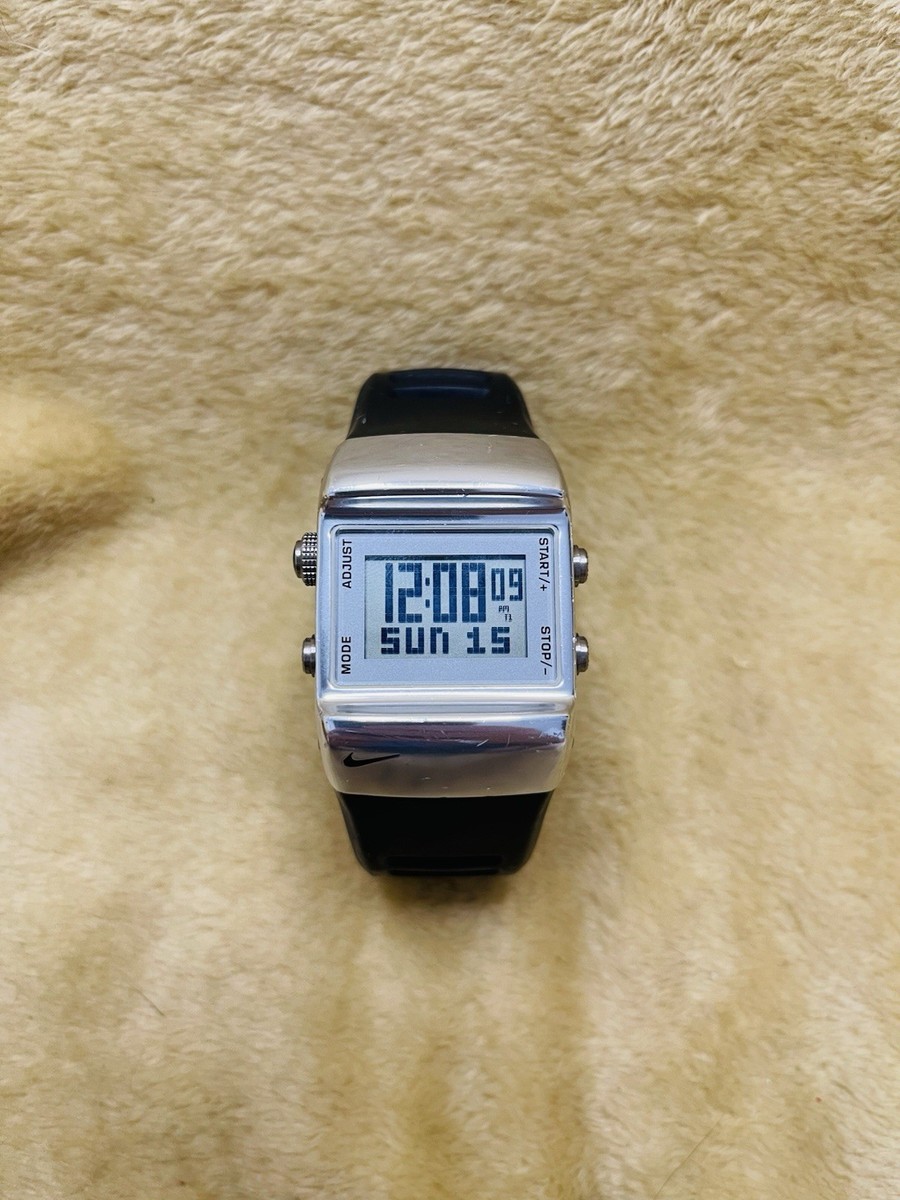 Nike WC0038 Sledge Mettle Press Digital Watch NEW BATTERY NORMAL