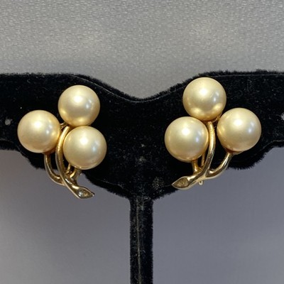 Vintage Majorica Signed  Gold Tone, Faux Pearls Clip On Earrings.