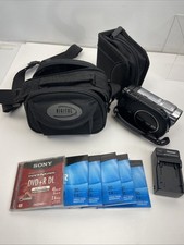 Sony Handycam DCR-DVD810 Camcorder Zeiss Lens 25x With Battery Charger 6 Discs