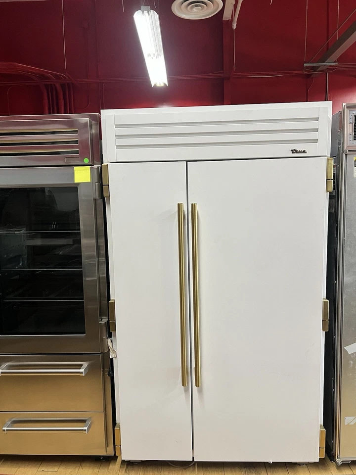 True Residential TR-48SBS 48 Inch Built-In Side by Side Refrigerator - Image 2 of 4