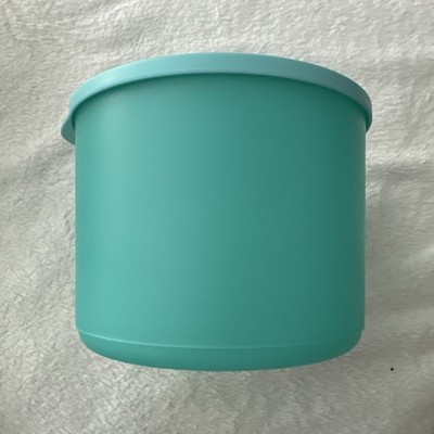Tupperware Cubix Round Large Dry Goods Storage 9 Cup 2.1 Liter New! Aqua Blue