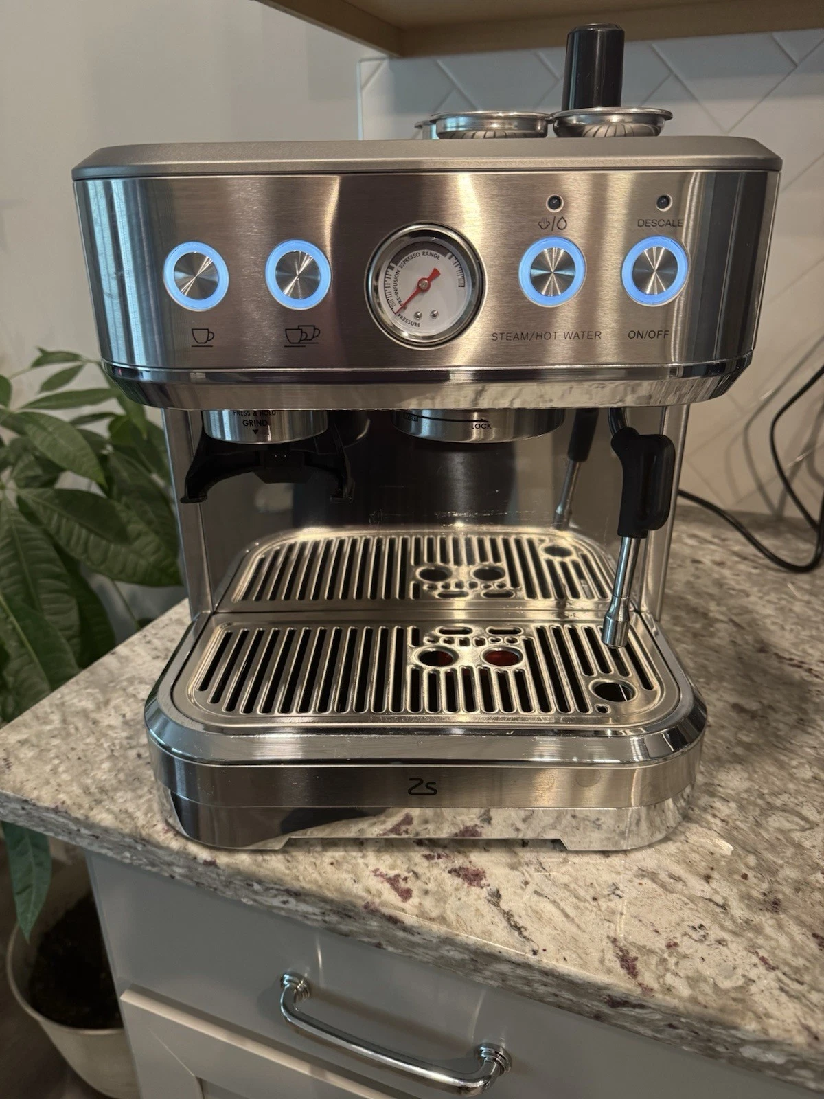 Espresso Machine with Milk Frother, 15 Bar Professional Coffee Maker with Grinde