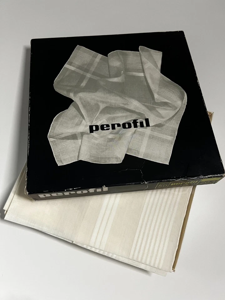 Rare Vintage Italian Pure Linen Handkerchiefs - Hand Sew Rolled Hem - Image 2 of 4