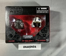 NEW Star Wars The Black Series Titanium Kylo Ren & Poe Dameron Helmets 1