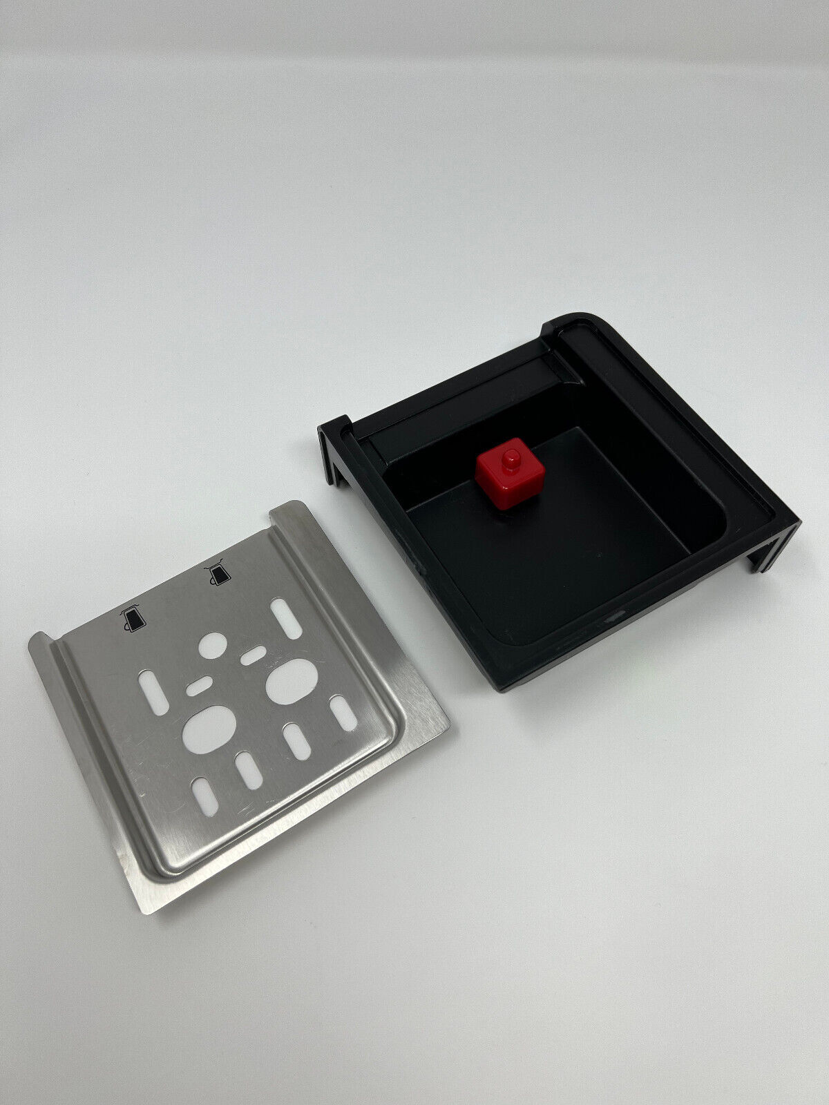  Chefman Espresso + RJ54 6-in-1  Espresso Machine drip tray