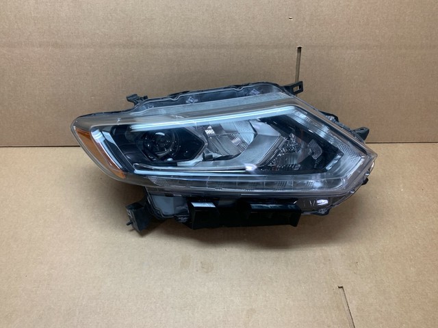 Nissan rogue led