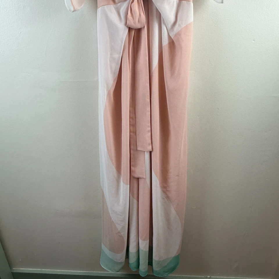 ISSA Maxi Dress Pink Plunge Neck Waist Tie Silk Gown US 8 Flowy Pastel Resort - Image 3 of 4