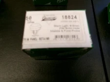 LOT OF 50 AU-VE-CO PRODUCTS 18824 TRIM PANEL RETAINER