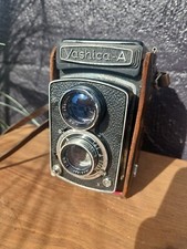 Yashica-A Camera Yashikor 1:3.5 80mm lens Vintage W Leather Case