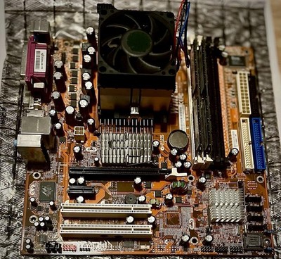 Foxconn 6150BK8MC WinFast AMD Athlon 64 RAM NVIDIA GeForce Complete Retro PC MB