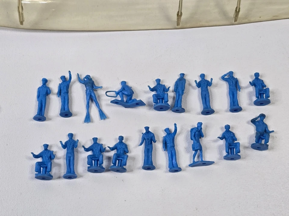 Juguete submarino atómico motorizado REMCO Barracuda de colección con caja LEER Foto 2 de 4