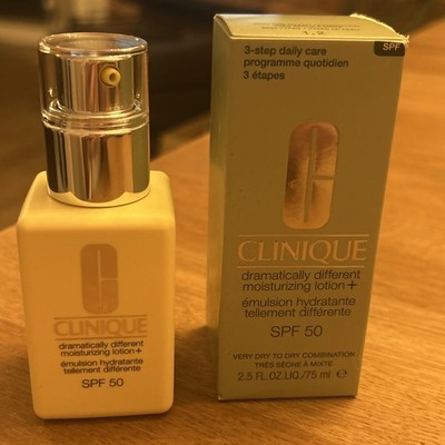 Clinique Dramatically Different Moisturizing Lotion SPF50 - 75ml  