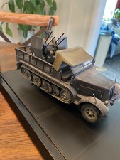 Forces of Valor Flakvierling 38 - German Anti-Aircraft Halftrack WWII 1:32 Scale