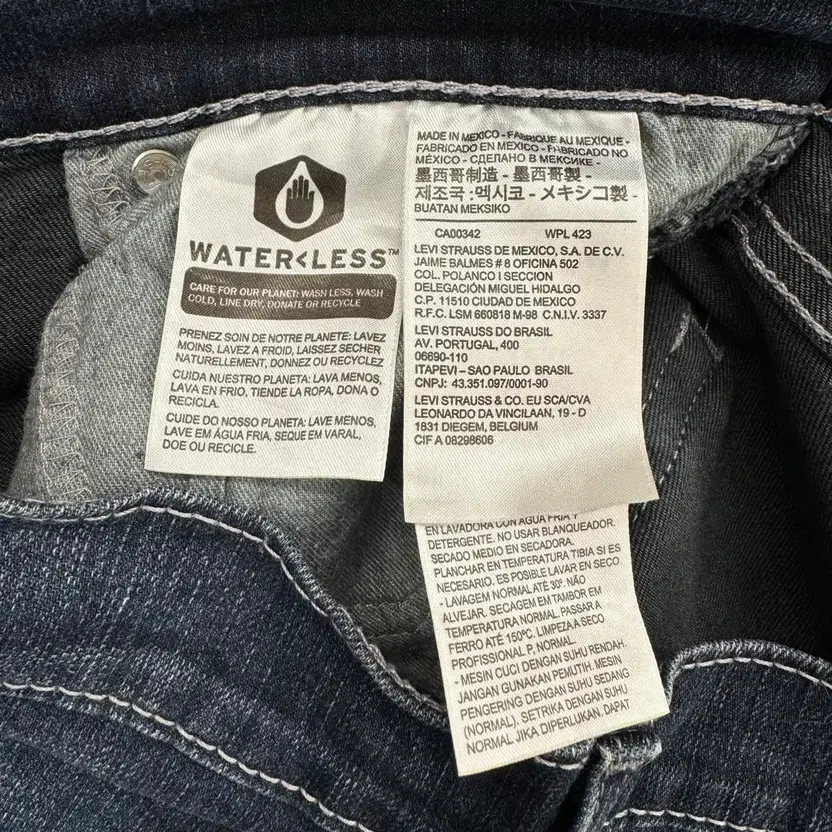 Levi's 559 Straight Fit Jeans (Size 31) thumbnail 3