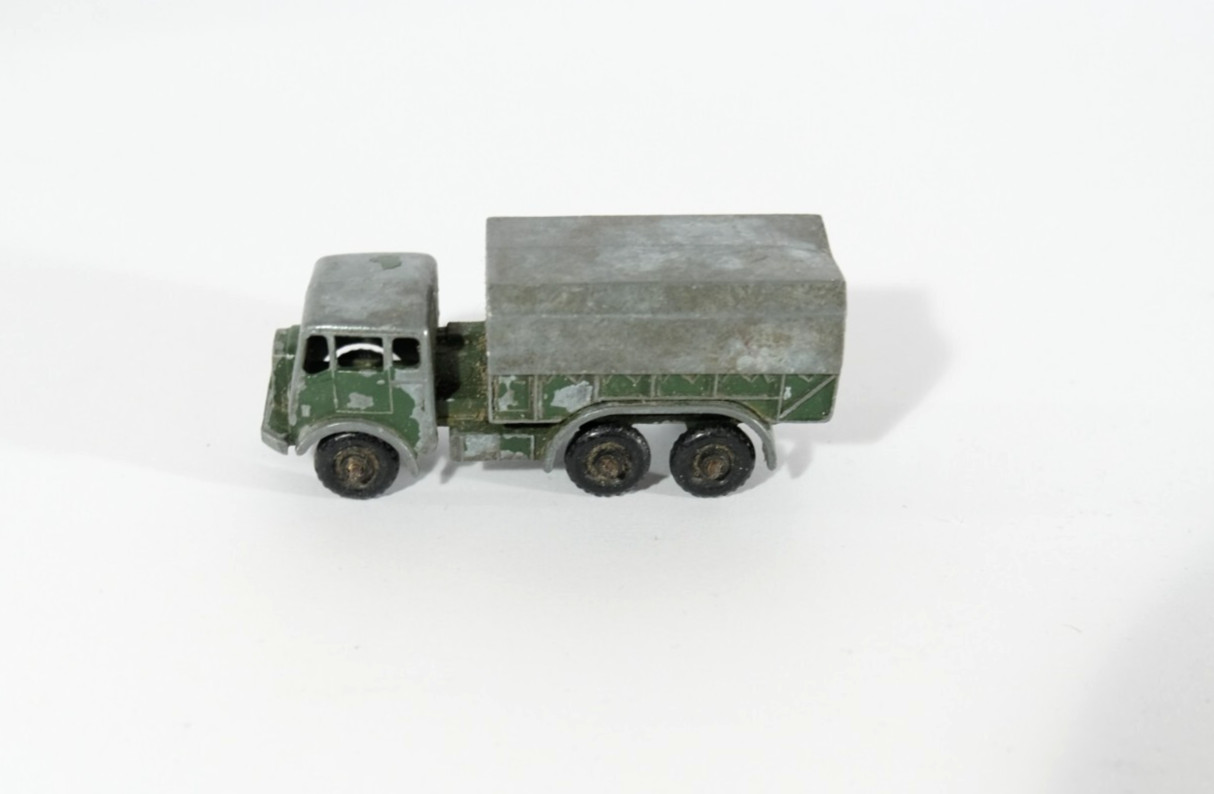 Check The Market for LESNEY MATCHBOX ARMY