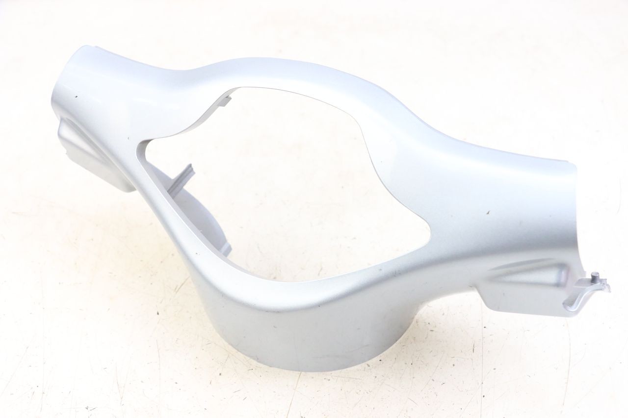 HANDLEBAR COVER FRONT - PIAGGIO VESPA PRIMAVERA 4T 50 (2021 - 2024)