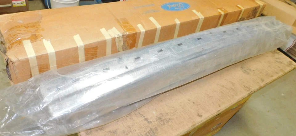 1984 1985 Ford Tempo Mercury Topaz NOS FRONT CHROME CENTER BUMPER - Image 4 of 4