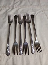 WM ROGERS MFG CO EXTRA PLATE ORIGINAL ROGERS LOT OF 6 SALAD FORKS