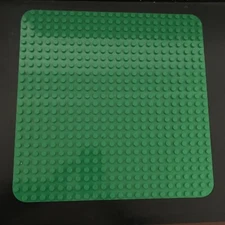 Lego Duplo Large Green Baseplate Board Base Plate 15" x 15" 4268 02-1 Round Edge