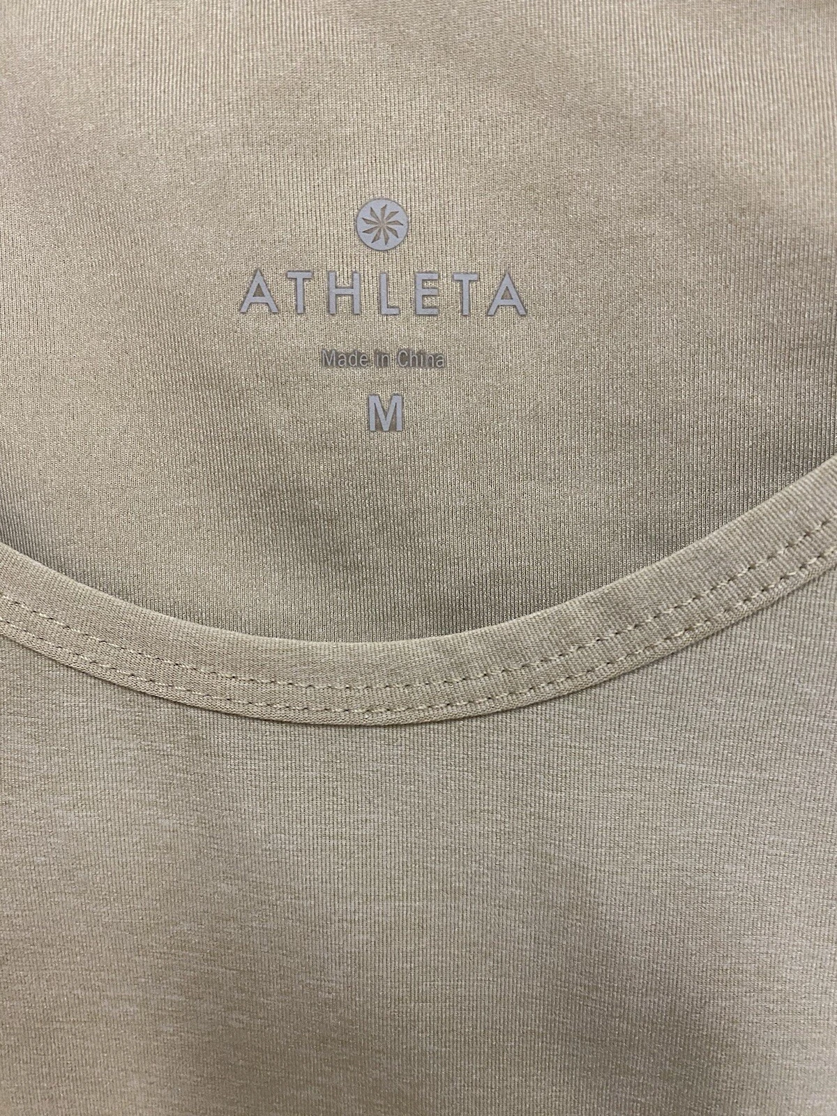 athleta round neck long sleeve style 952291 active shirt