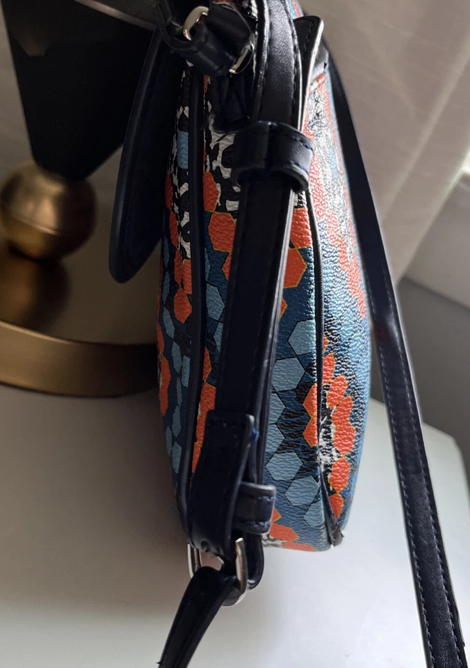 Vera Bradley Crossbody Bag Geometric Print Shoulder Purse Handbag - Image 4 of 4