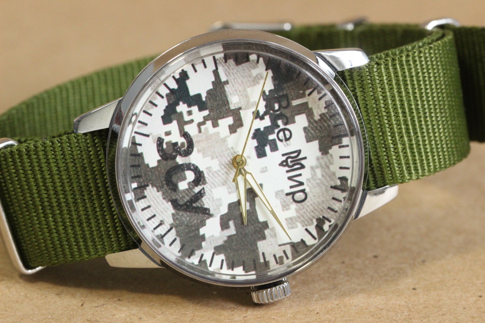Men's Wristwatch VseMir Rare watch ZSU camouflage Raketa Military watch