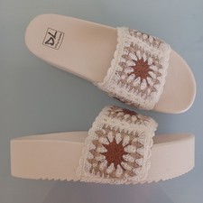 Dirty Laundry Womens Crochet Granny Square Pl...