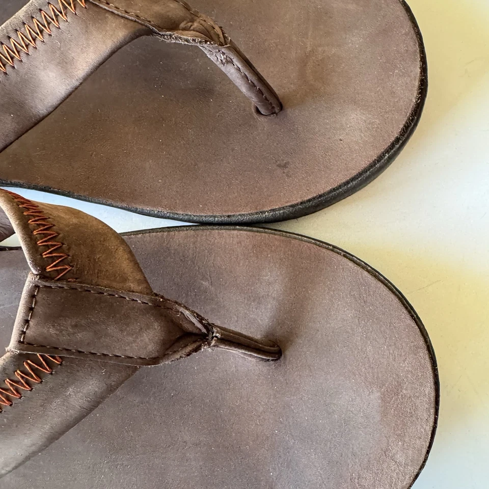 Sandálias Chaco de couro marrom flip flop masculinas de couro marrom tamanho 10 praia em excelente estado usado - Imagem 4 de 4