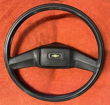 1973-87 Chevrolet Gmc Pickup C10 K10 K5 Blazer K20 Steering Wheel Horn Button