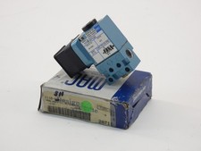 MAC 111B-511JJ Solenoid Valve 24VDC 4W 150PSI - NEW Surplus