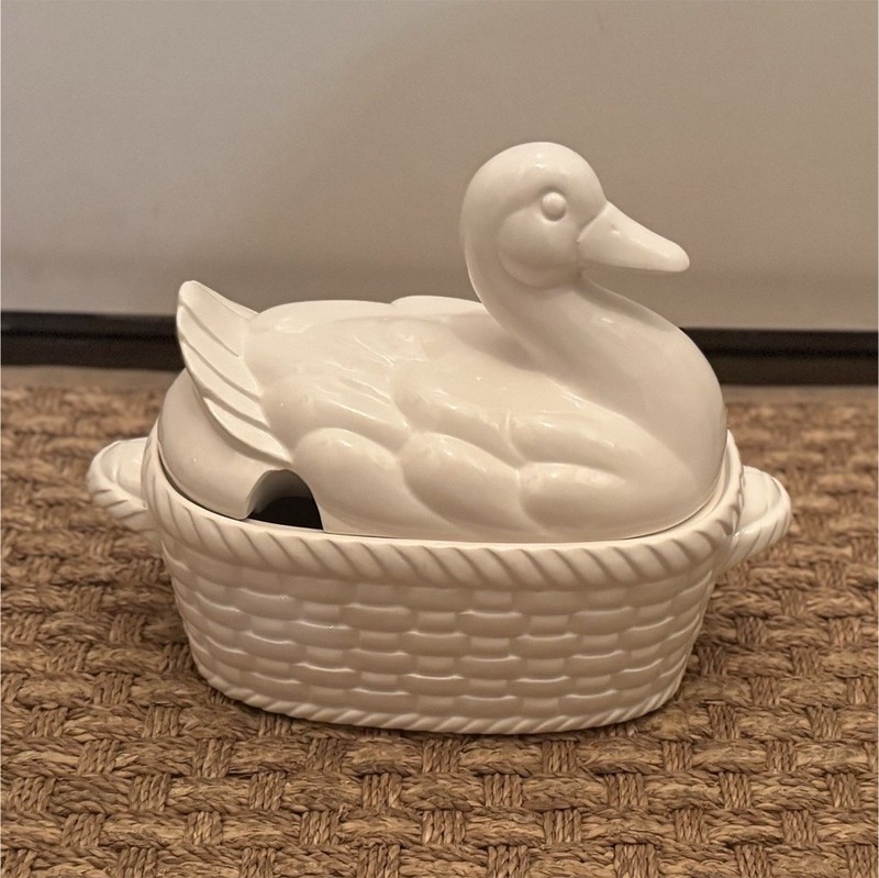 White Ceramic Duck-Shaped Tureen Woven Basket Pattern with Lid 