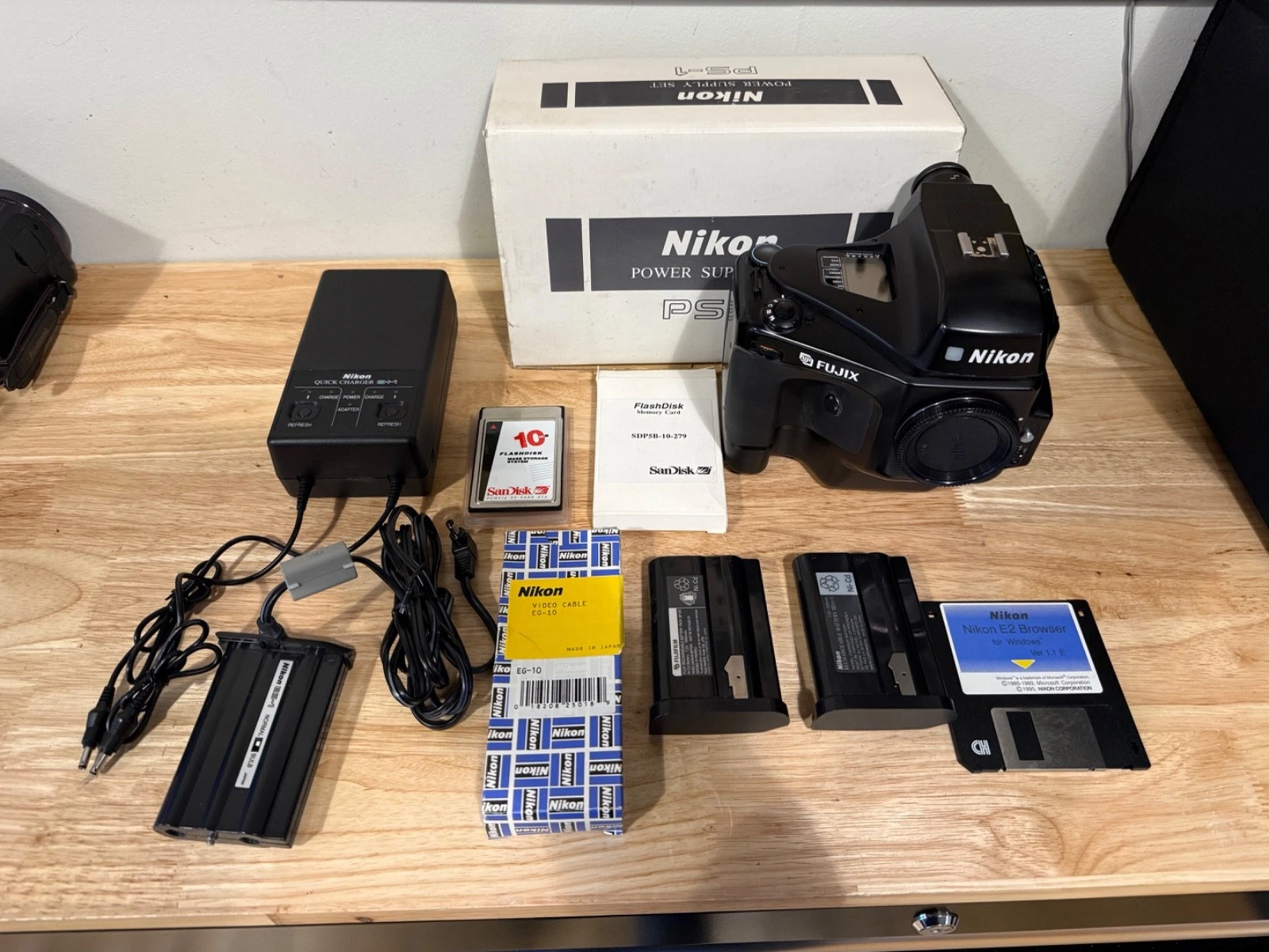 Rare Fujifilm Nikon Fujix DS-515 Digital SLR System Outfit F Mount - product detail image 1