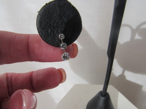 Vintage Signed 14k White Gold CZ Cubic Zirconia Tiered 3 Stone Post Earrings - Picture 4 of 9