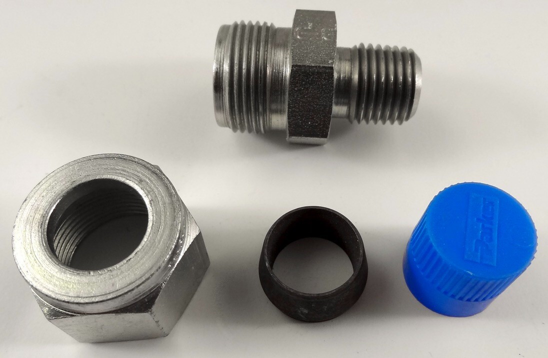 Box Of 30 Parker 8-4-FBZ-S, CPI Single Ferrule, 1/2 - 1/4  NPT Male Connectors