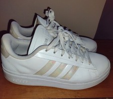 Size 6 - Adidas Grand Court Alpha Tennis White Cloud/Silver Metallic Womens
