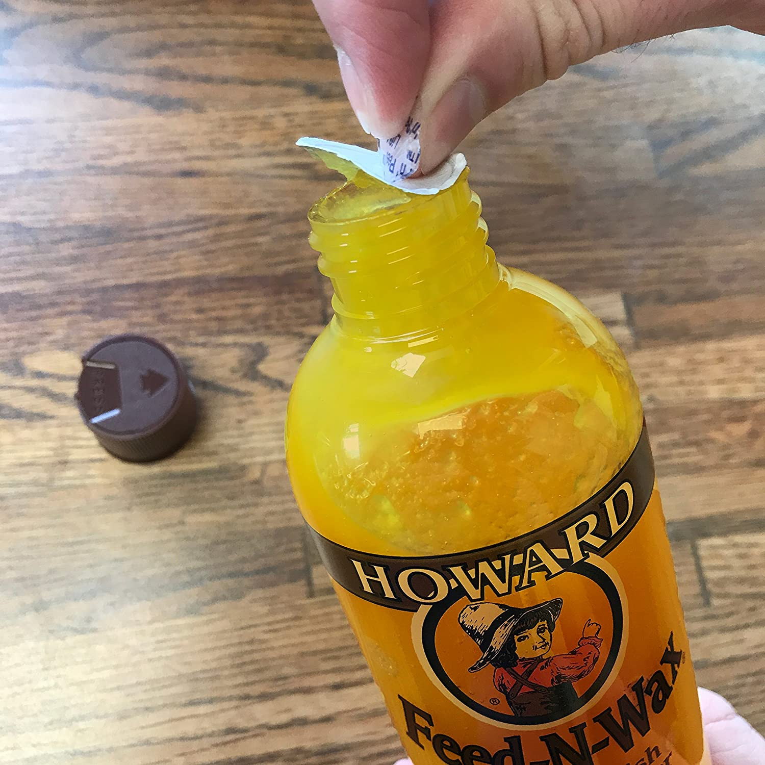 Howard Products FW0016 Wood Polish & Conditioner, 16 Oz, Orange, 16 Fl Oz