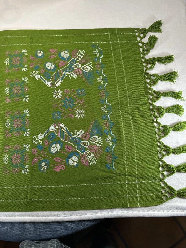Painted Peacock Woven Table Runner Green Floral Tassel Fringe Indian Boho Style - Image 4 of 4