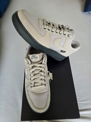 Neuwertige NIKE AIR FORCE 1 '07 Sneaker HQ3822 001 grau/beige/schwarz Gr.42,5