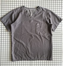 FIGS Leon Three-Pocket Scrub Top Men's XS Charcoal Gray V Neck