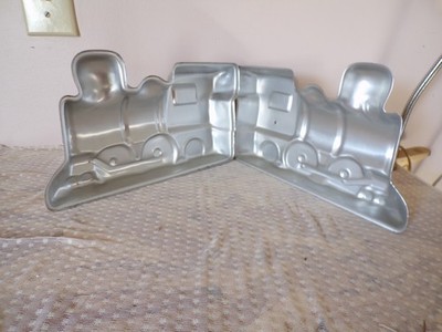 Vintage Wilton Train 3D Cake Pan Set 1974 Engine Locomotive Baking Mold USA