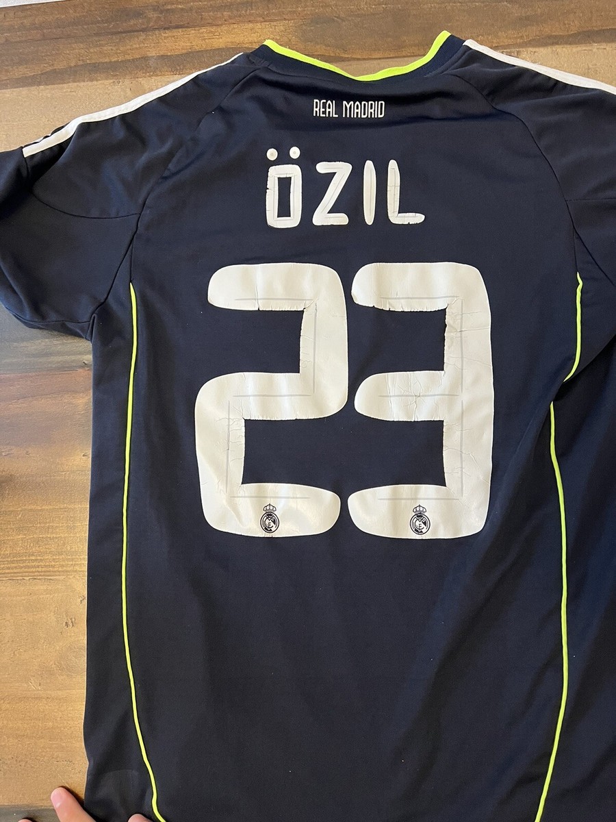 Real Madrid 2010-2011 away Jersey Size M Ozil | eBay