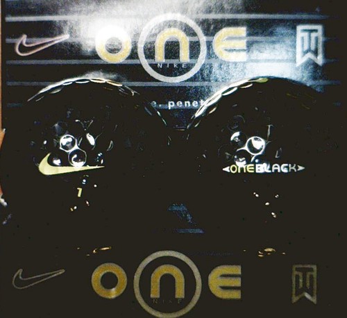 2 Brand NEW Nike BOB Black on Black Tiger Woods #1 Golf Balls 2 BALL LOT - Picture 4 of 6