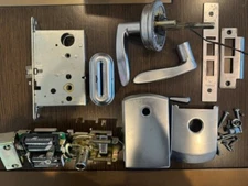 Onity advance hotel door locks