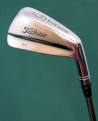 Titleist Tour Modell 841 6 Eisen Stiff Stahlschaft Neumann Wadengriff