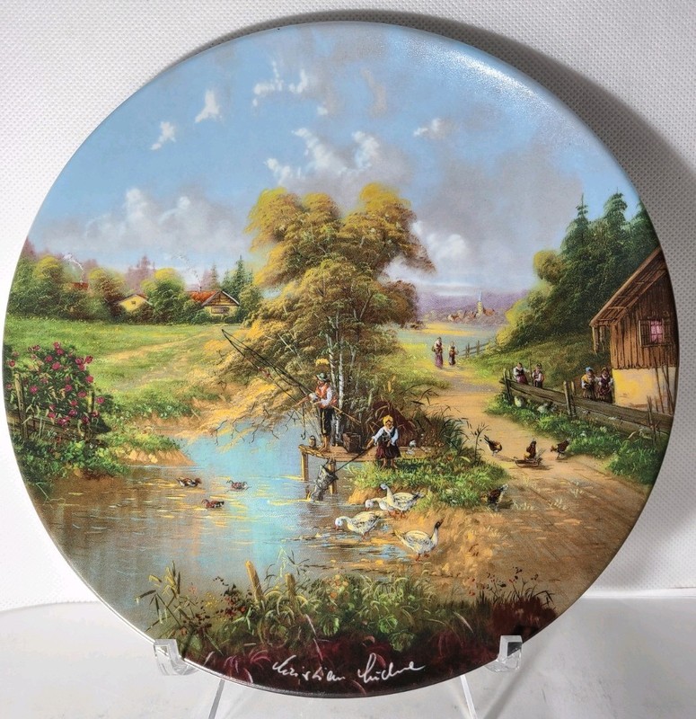 LOT of 10 different collectible plates (designs) by Von Christian Lückel 