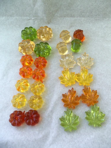 Acrylic Autumn Fall Mini Pumpkins Maple Leaf Acorns Lot!  26!  COLORFUL!