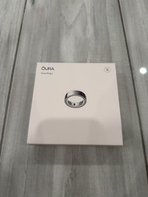 Oura Ring 4 Silver Size 9 Set UPC: 6430060153417 New unopened in box